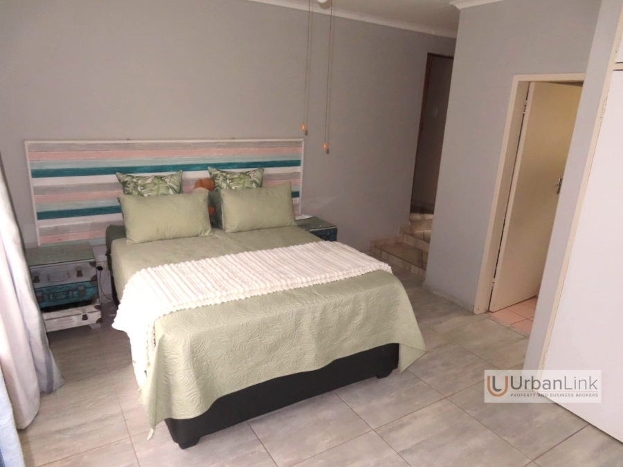 4 Bedroom Property for Sale in Safari Gardens North West